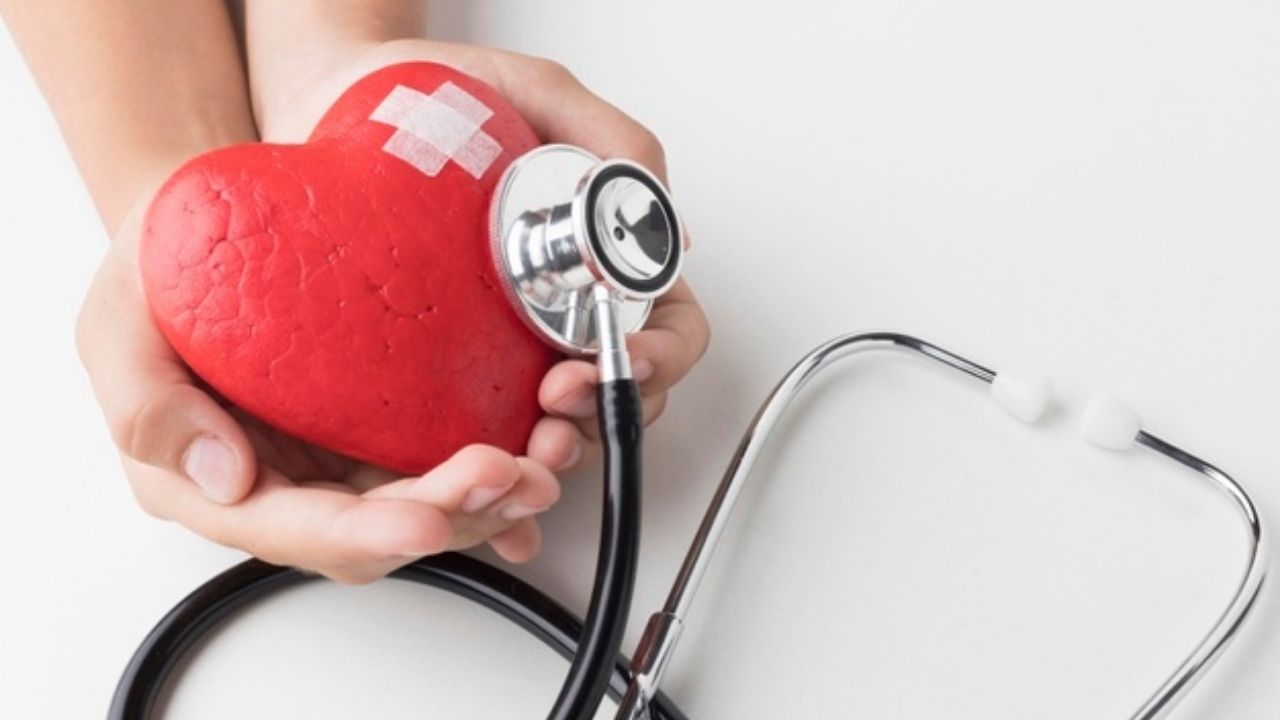 Death Of KK Due To Cardiac Arrest- Warning Signs Of A Heart Attack That People Tend To Ignore