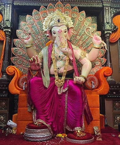 Ganesh-Chaturthi-2022-5-Must-Visit-Ganesh-Pandals-in-Mumbai-Khetwadicha_Ganraj